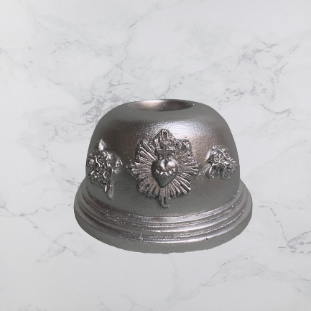 Bougeoir en plâtre coloré argent