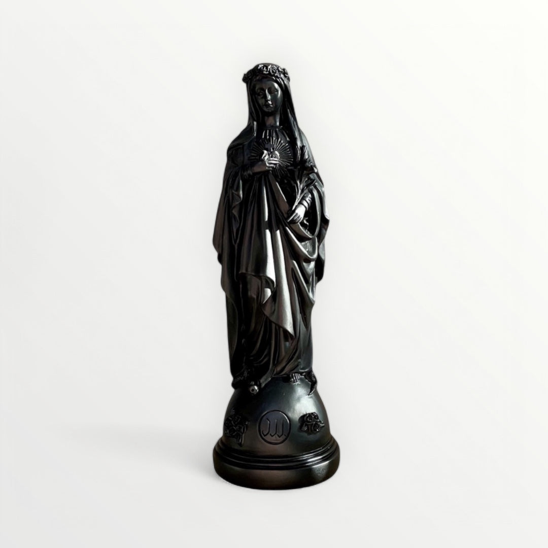 Statuette de la Vierge Marie aux Fleurs - Couleur intemporelle