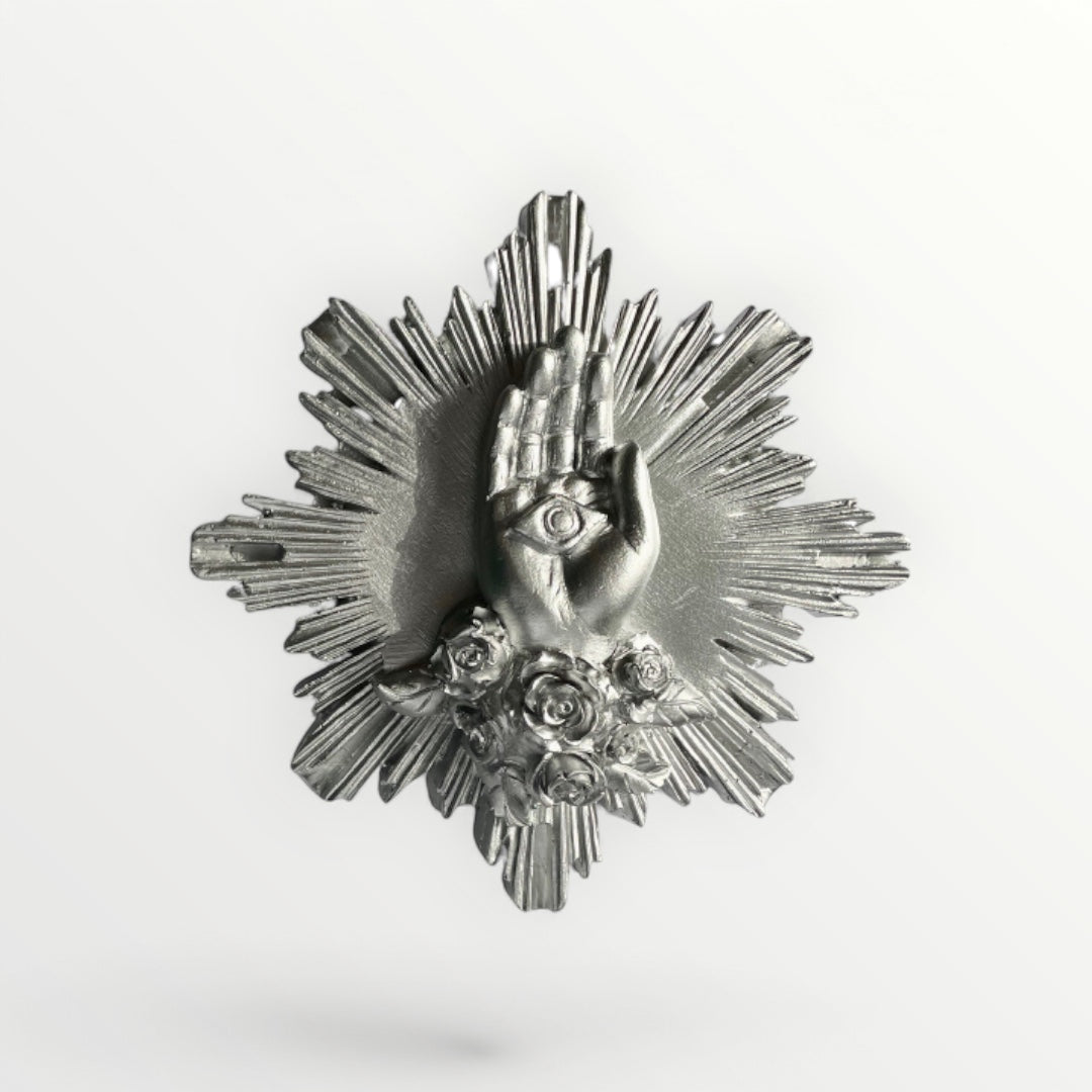 Ex-voto_main_La_main_de_Marie_-_Automne_Hiver_Argent