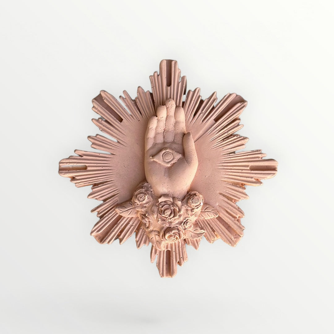 Ex-voto_main_de_Marie_couleur_beige_Nut_s