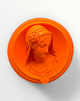Ex-voto visage de Marie en relief - Selfie orange mandarine