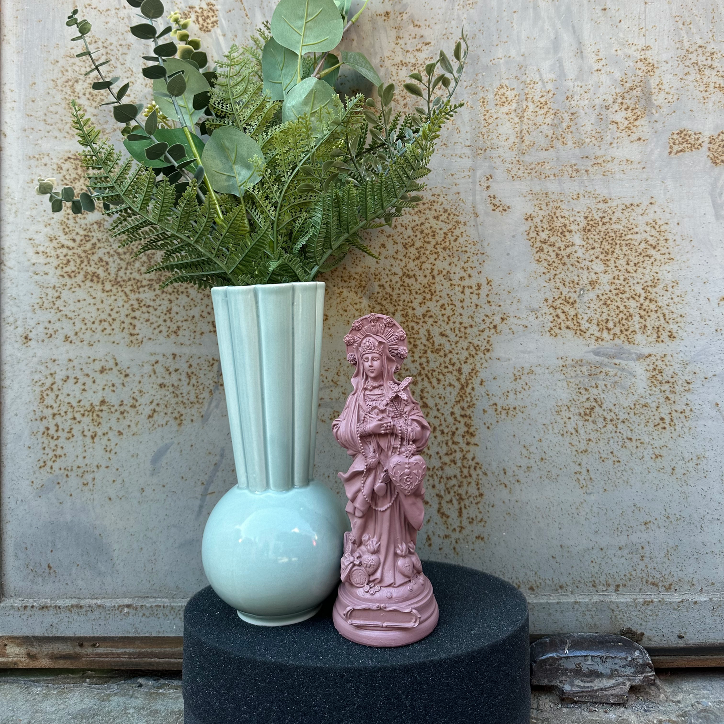 Statuette Sainte Erzulie-Freda - Couleurs automne/hiver argile rose