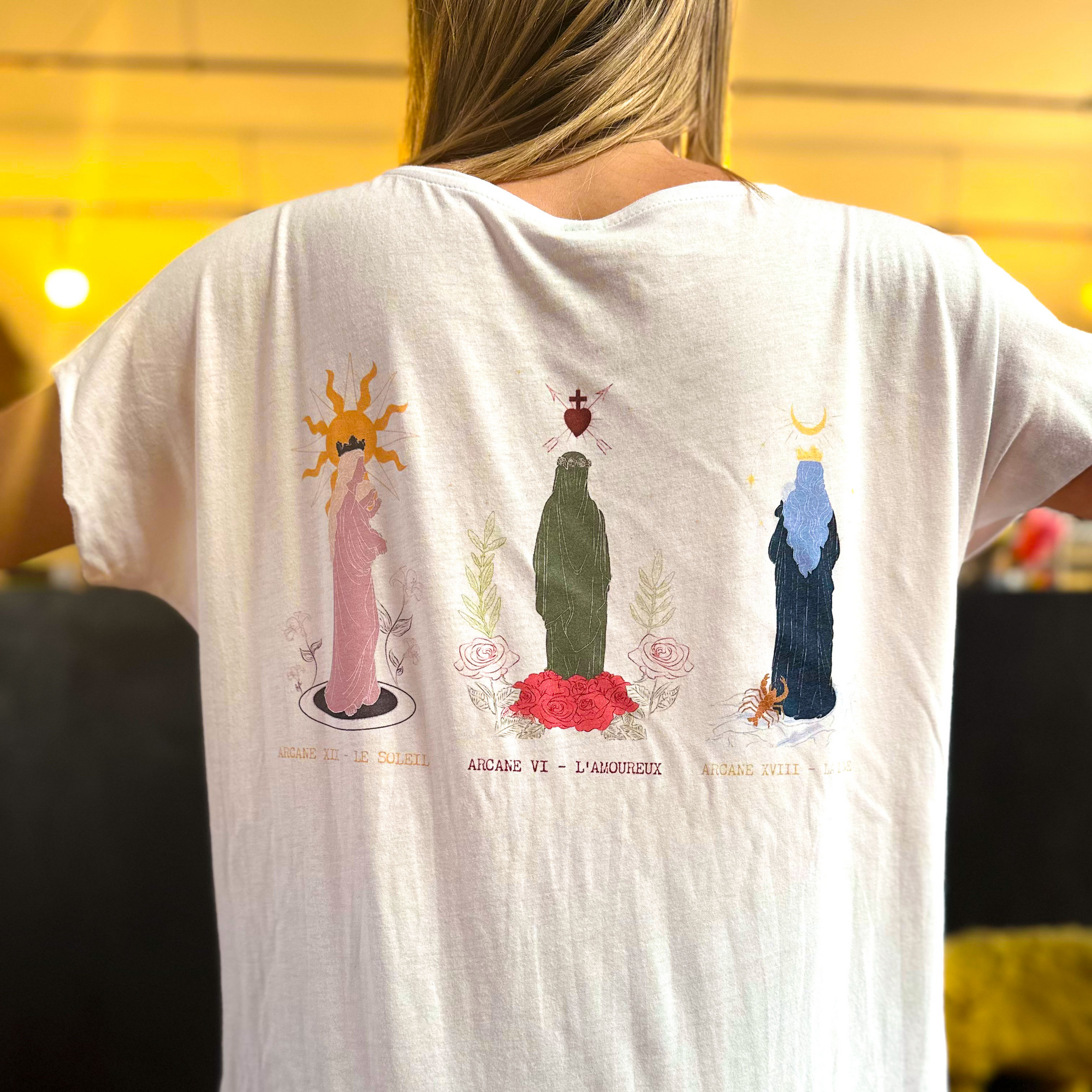 T-shirt col évasé manche courte - TAROT DE MARIE - J'ai vu la Vierge
