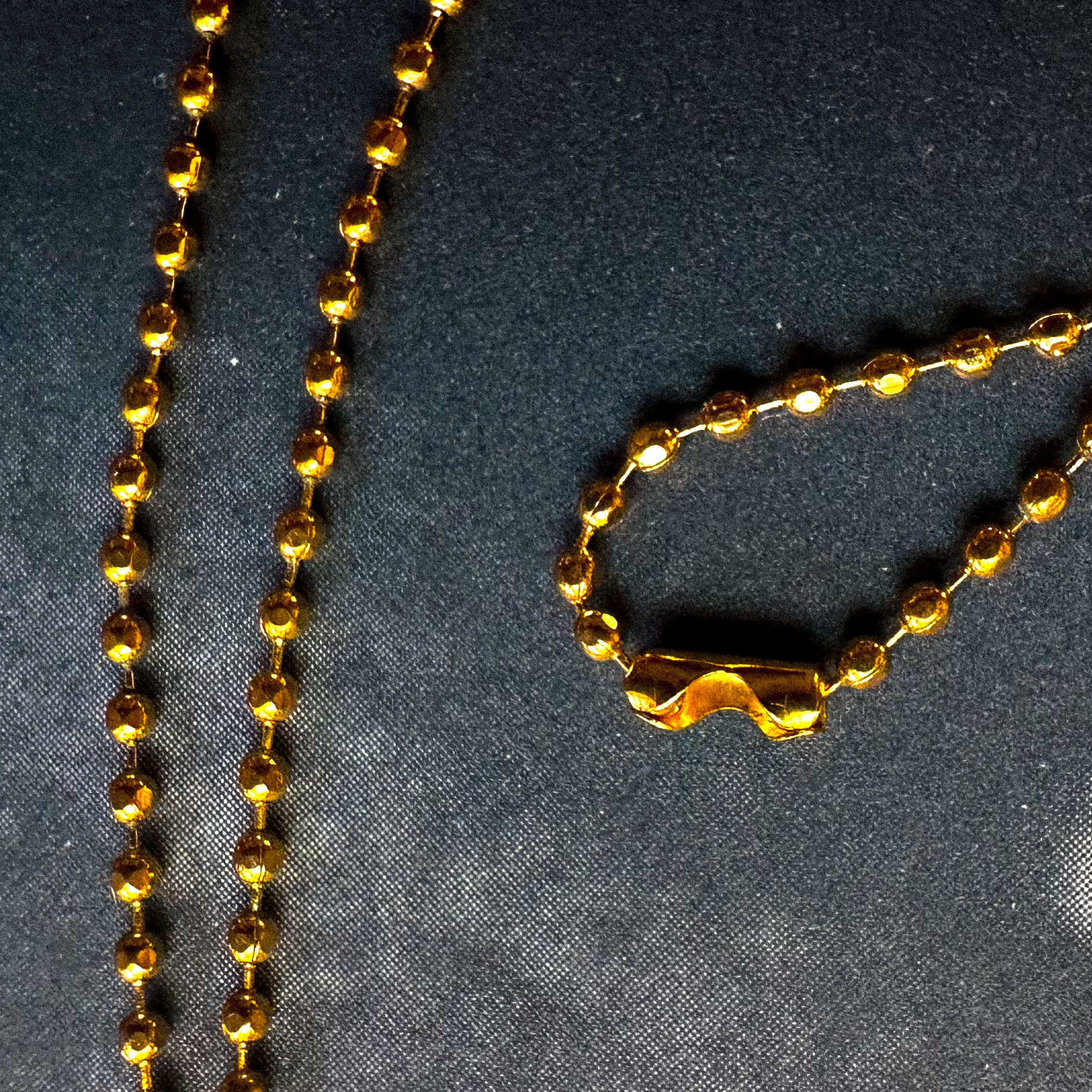 Collier Oracle de Marie - LE MONDE