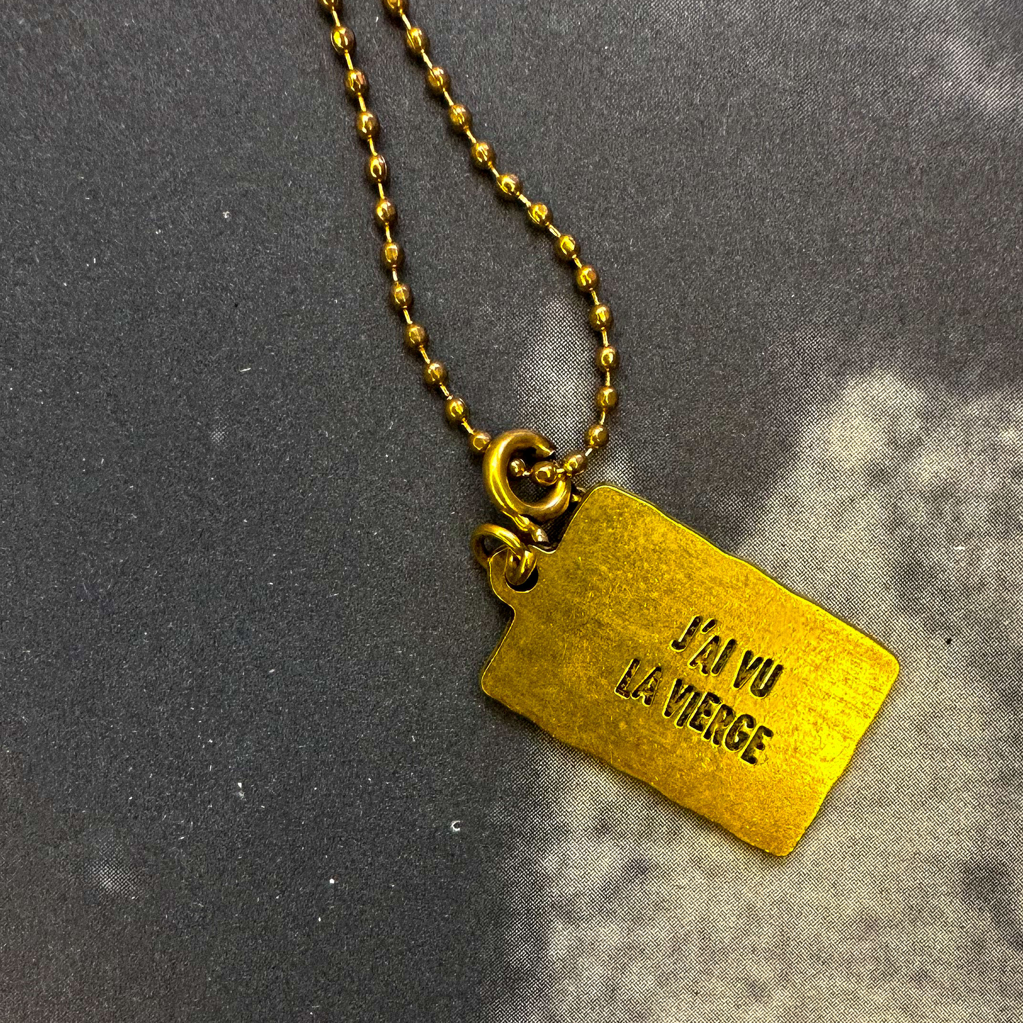 Collier Oracle de Marie - LE MONDE