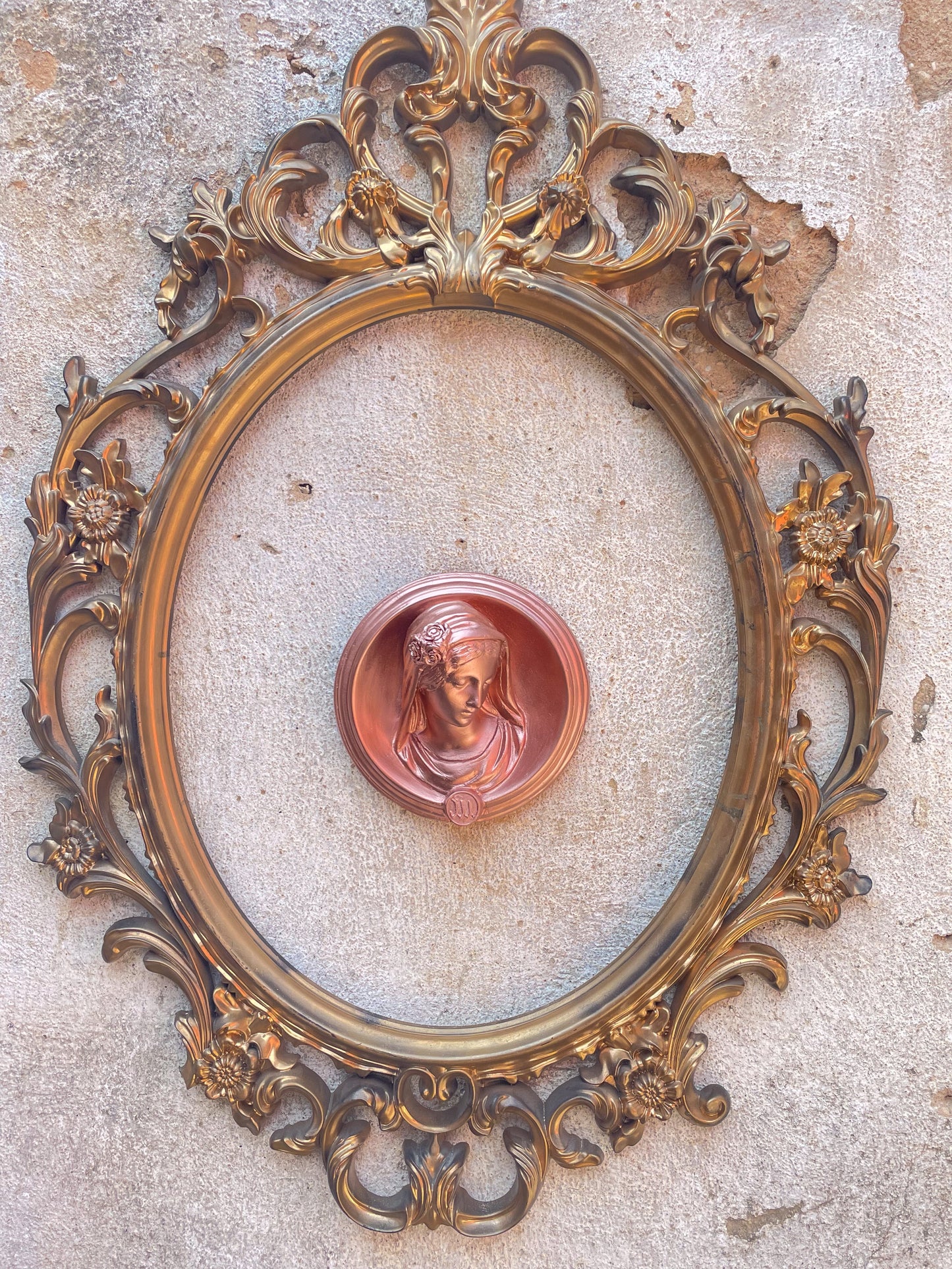 Ex-voto visage de Marie en relief "Selfie"