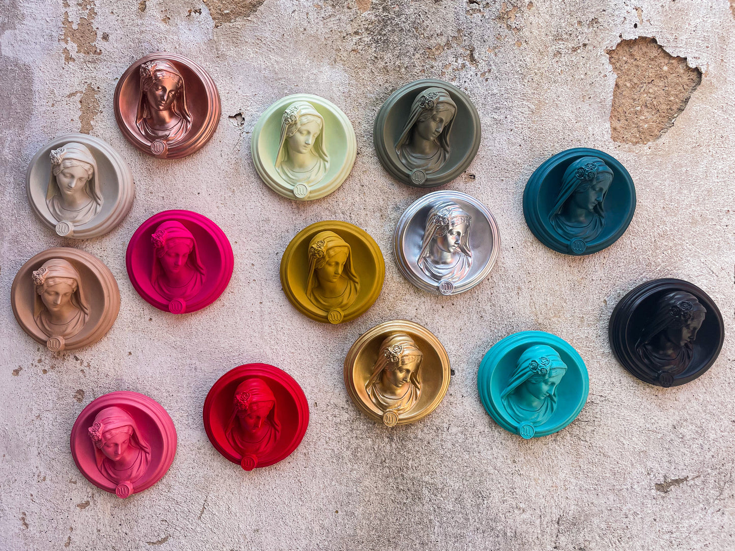 Ex-voto visage de Marie en relief "Selfie"