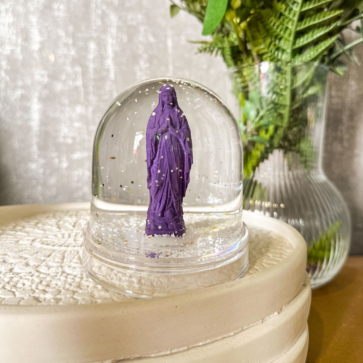 Boule à neige Vierge Marie vigne