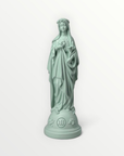 statuette marie aux fleurs bleu nuage