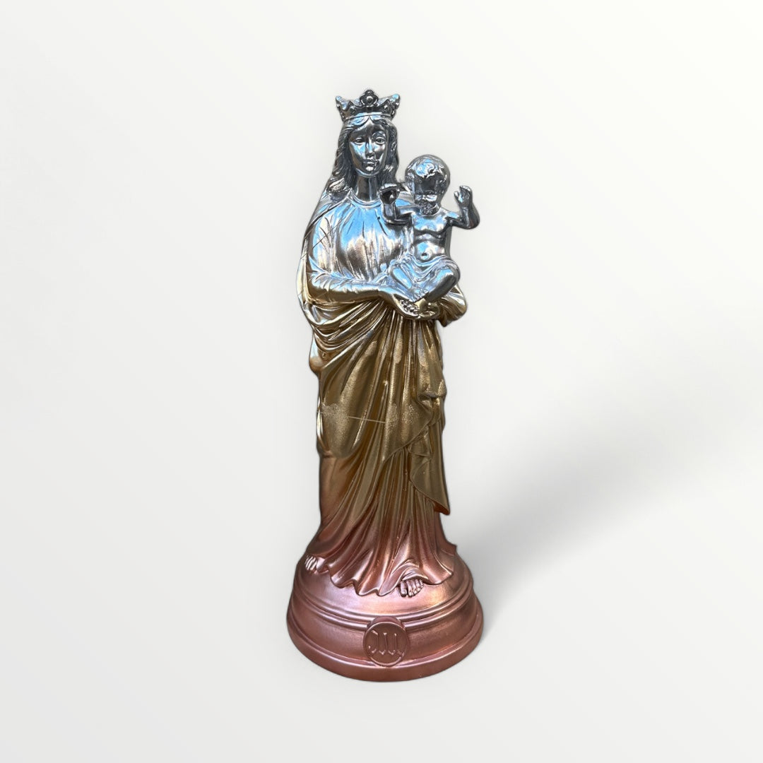 Statuettes de La Vierge à l’enfant – Notre-Dame-de-la-Garde - Les dégradés de couleurs