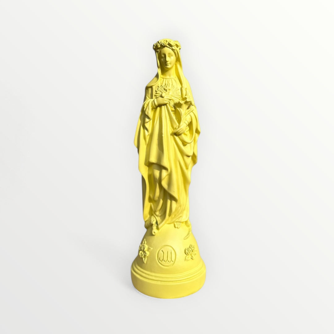 Statuette de la Vierge Marie aux Fleurs