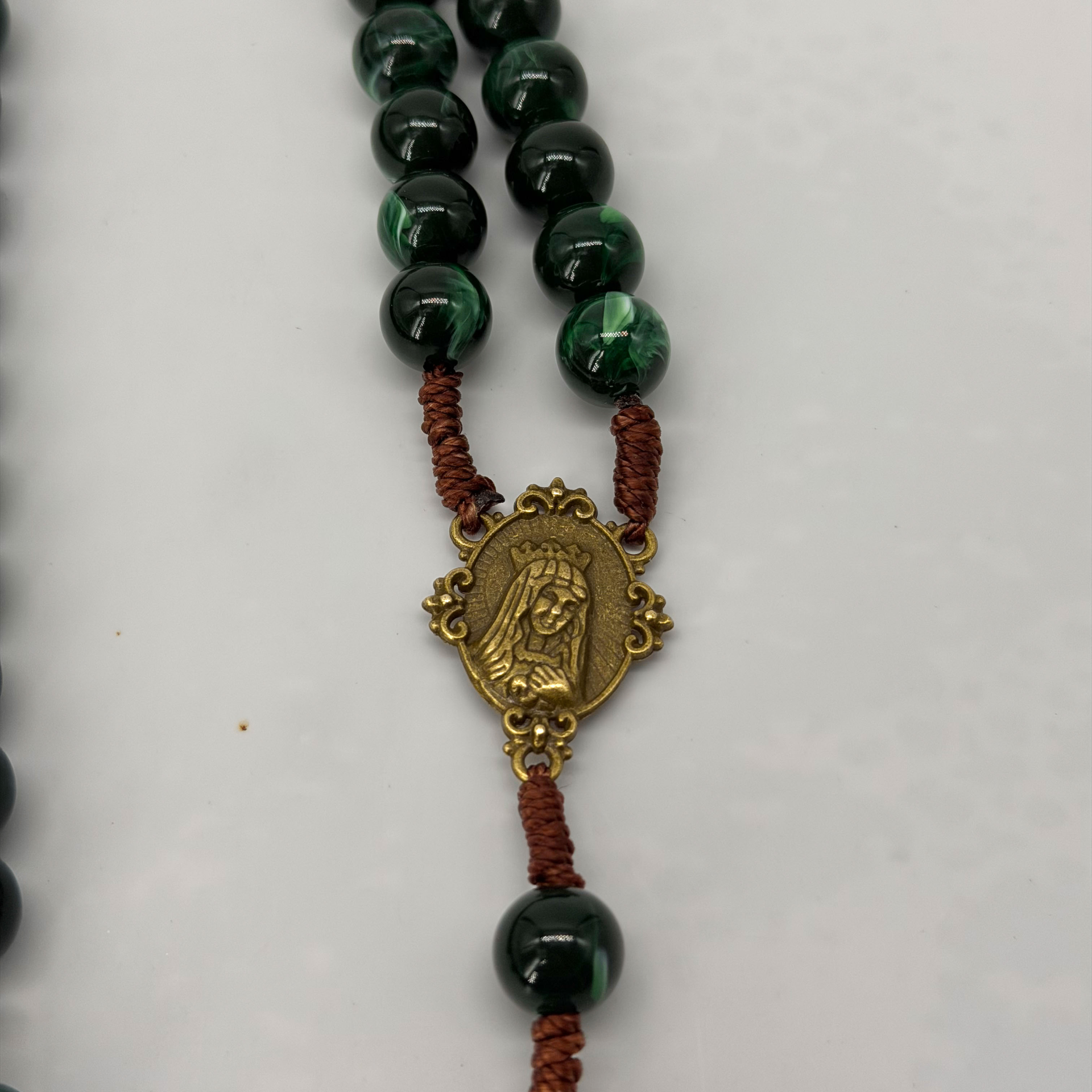 Chapelet Notre-Dame de Fatima en Malachite Reconstituée médaillon