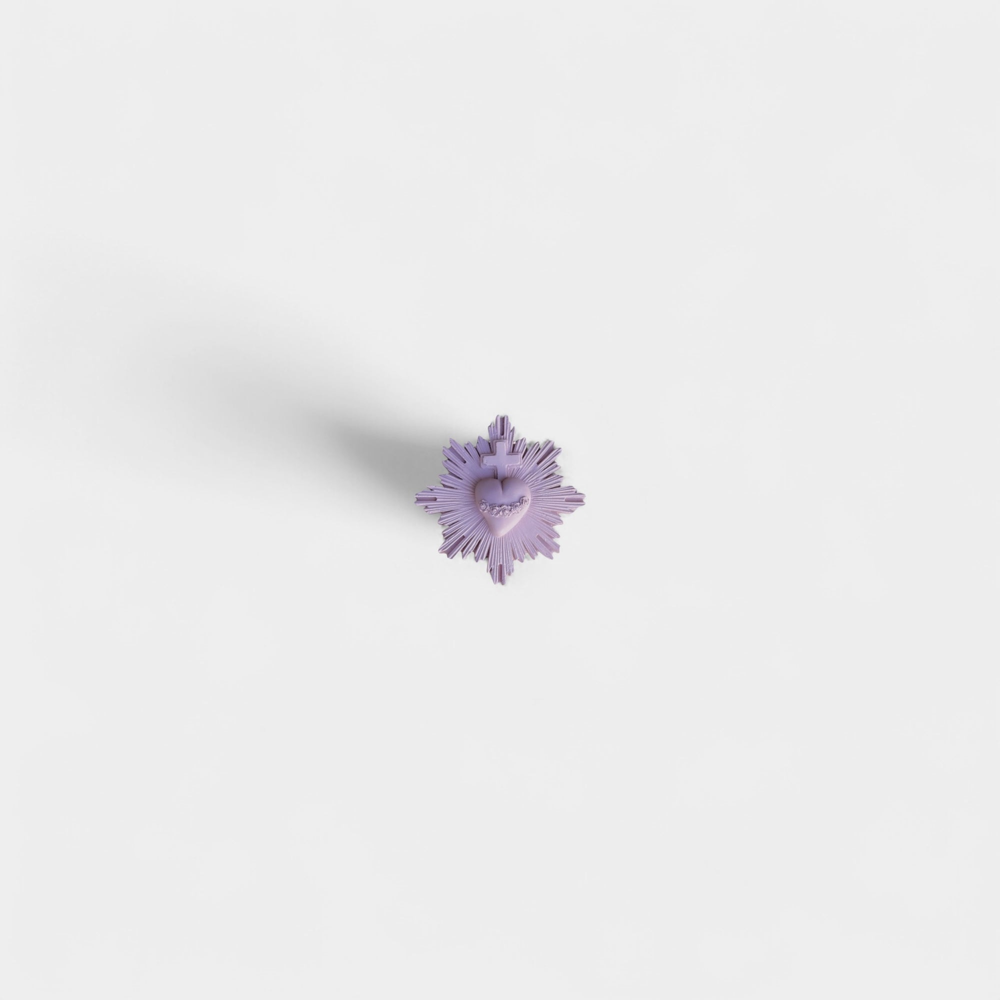 Ex-voto pin