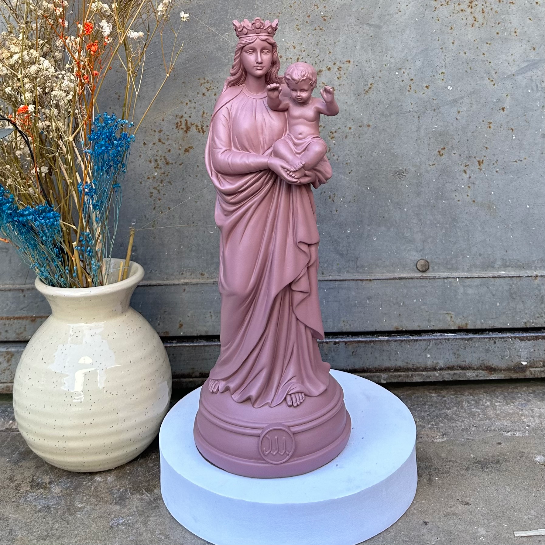 Statuette décoration d'intérieur Notre-Dame de la Garde, J'ai vu la Vierge de 30 cm -Couleurs automne/hiver argile rose