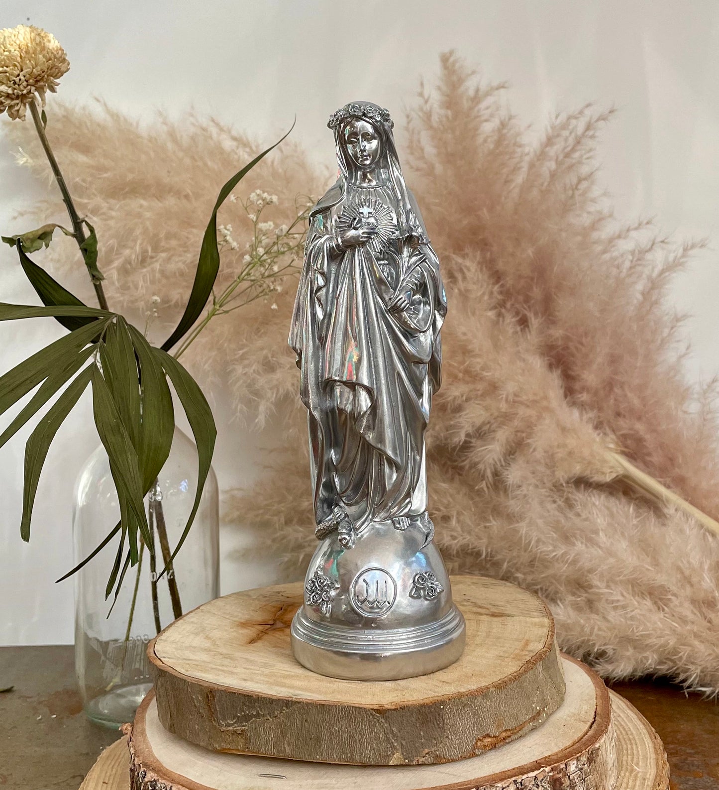 Statuettes of Mary with Flowers