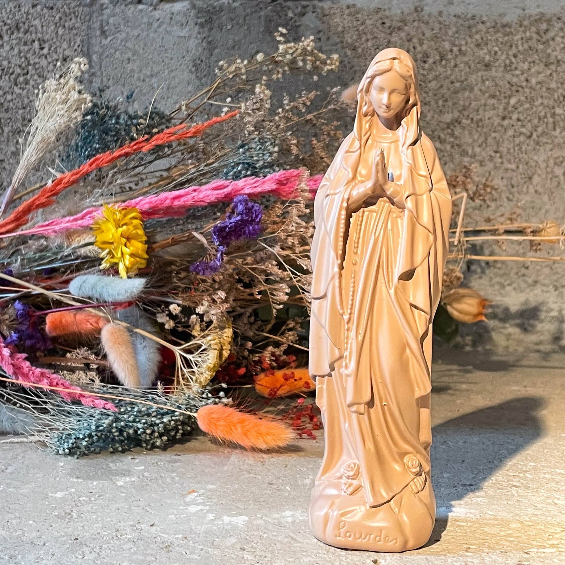 Statuette décoration d'intérieur Vierge Marie Lourdes nude