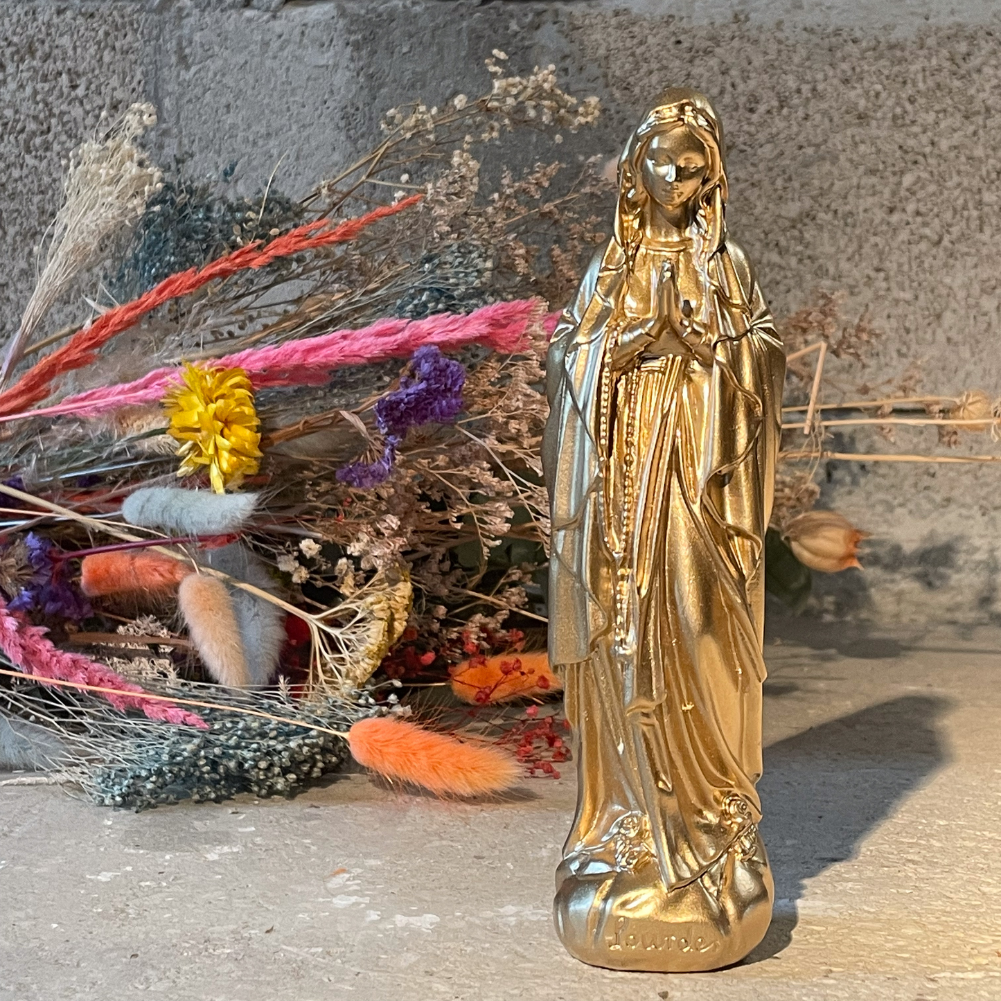Statuette décoration d'intérieur Vierge Marie Lourdes Or