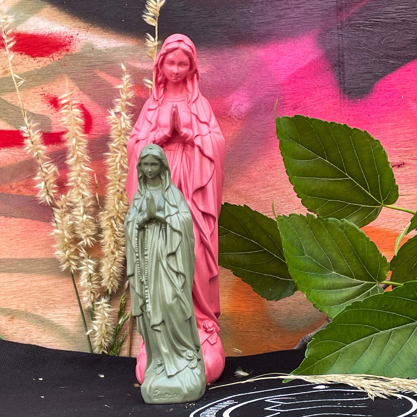 Statuette interior decoration Virgin Little Mary Lourdes 12cm - timeless colors