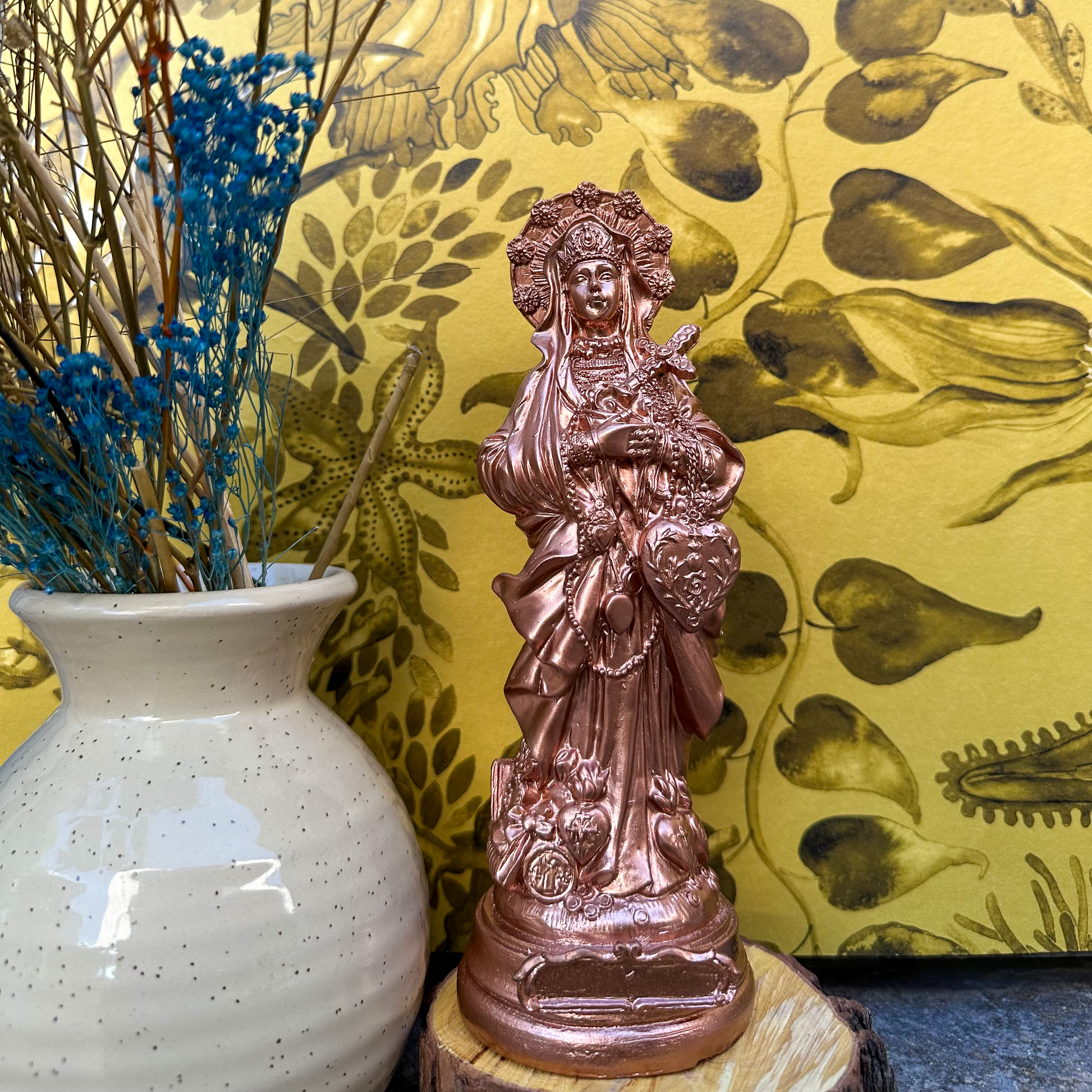 Statuette Sainte Erzulie-Freda - couleurs intemporelles cuivre