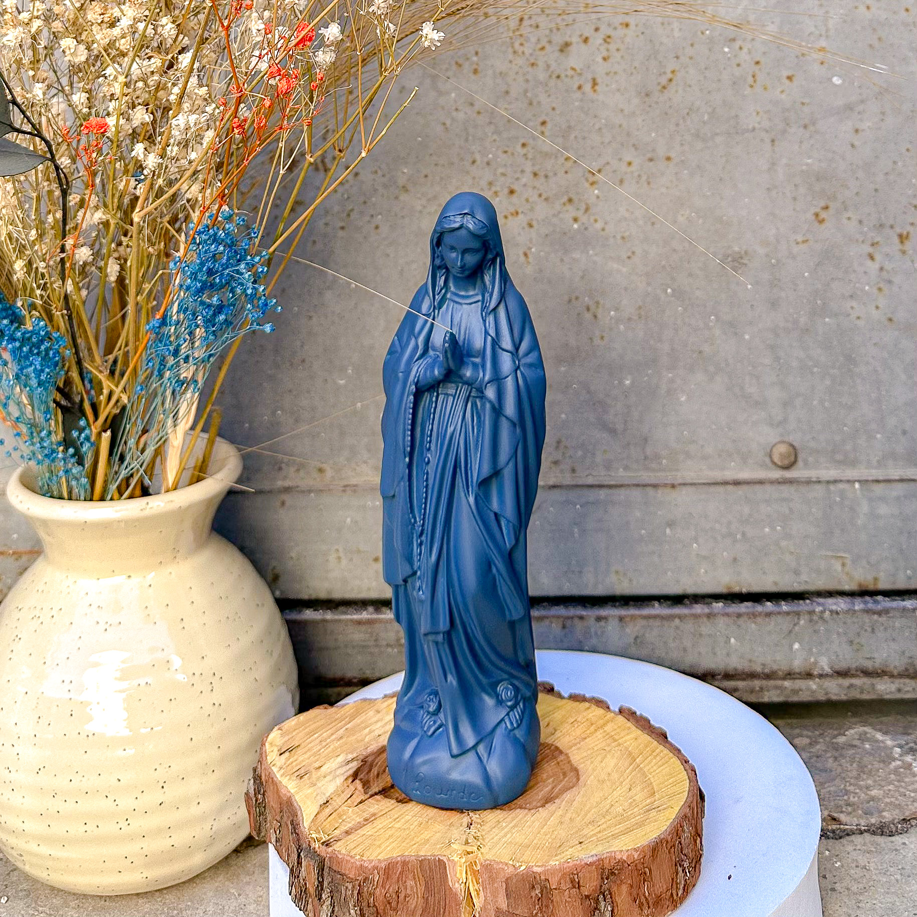 Statuette décoration d'intérieur Vierge Marie Lourdes 18 cm - couleurs automne | hiver bleu outremer