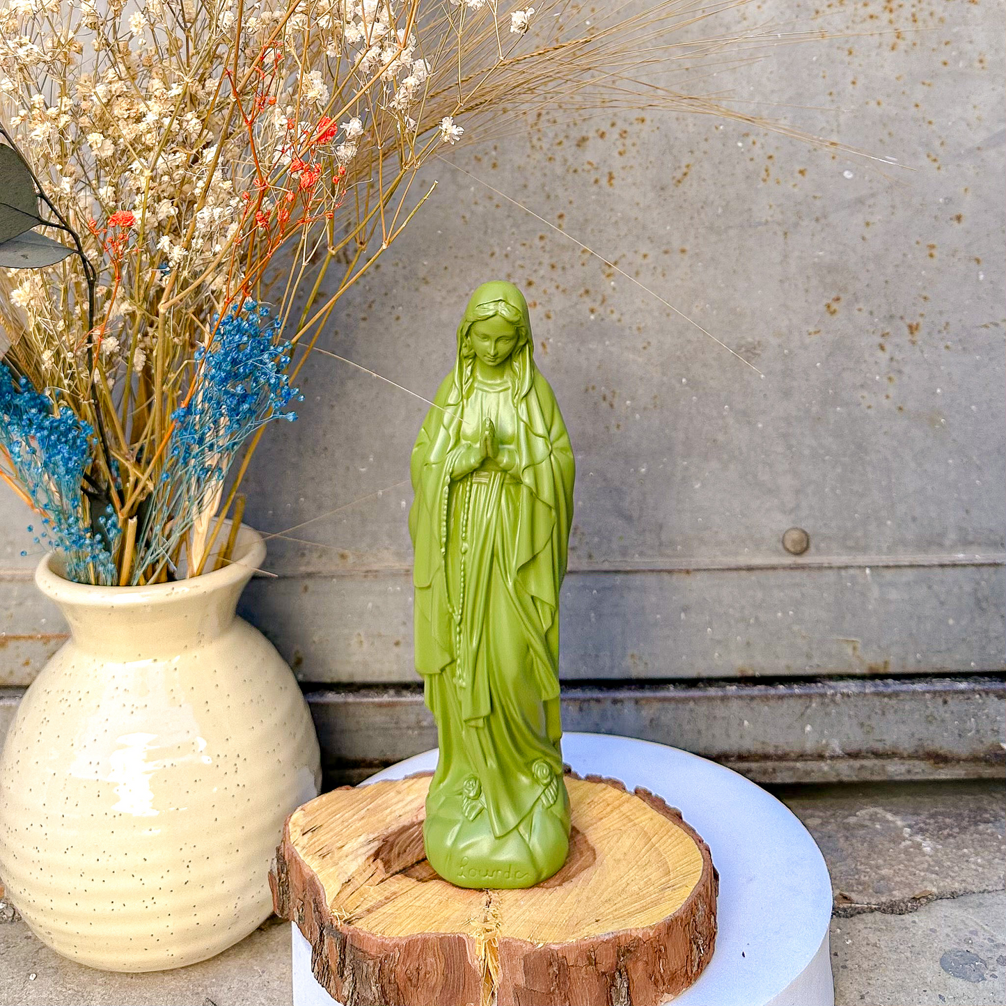 Statuette décoration d'intérieur Vierge Marie Lourdes 18 cm - couleurs automne | hiver vert kaki