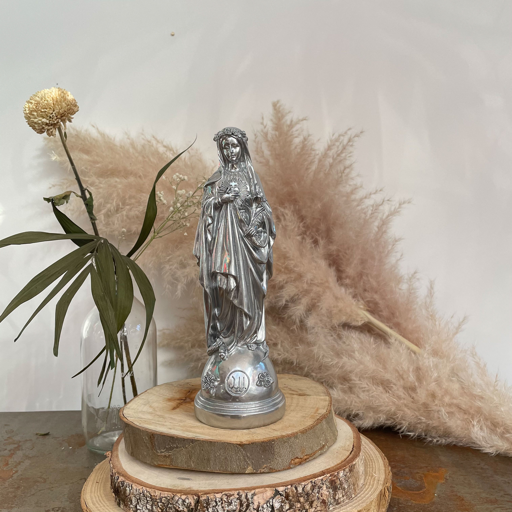 Statuettes Marie aux Fleurs - couleurs intemporelles argent