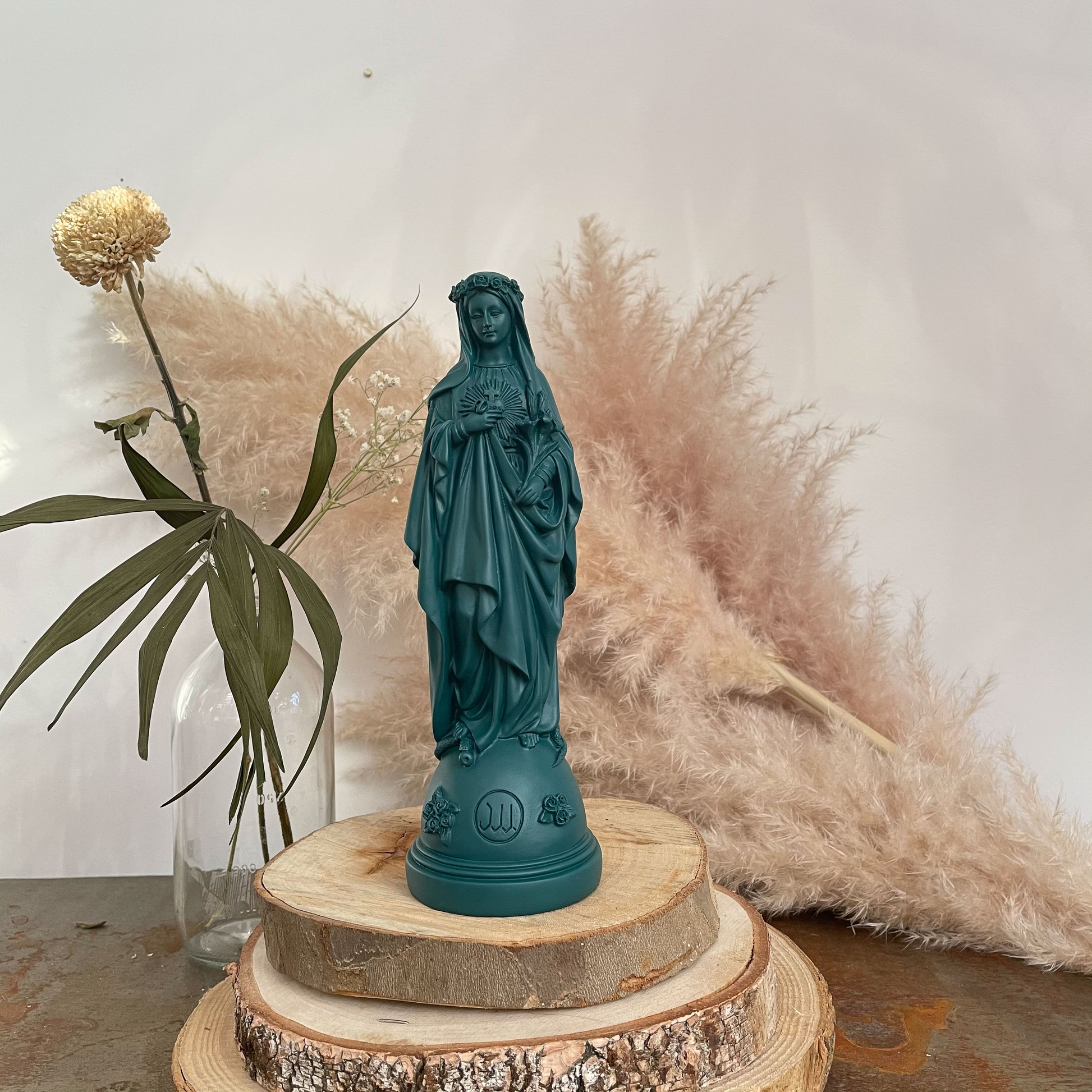 Statuettes Marie aux Fleurs - couleurs intemporelles atlantique 