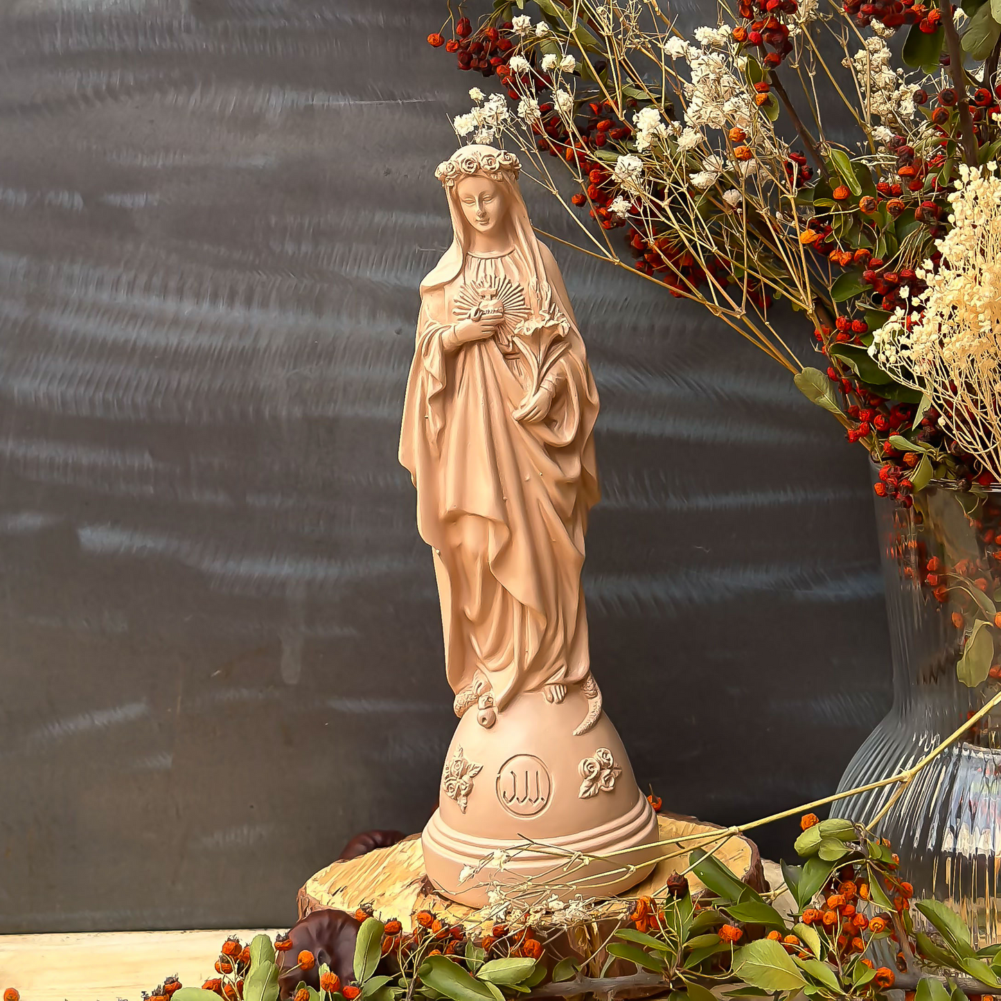 Statuettes Marie aux Fleurs - couleurs intemporelles Nude