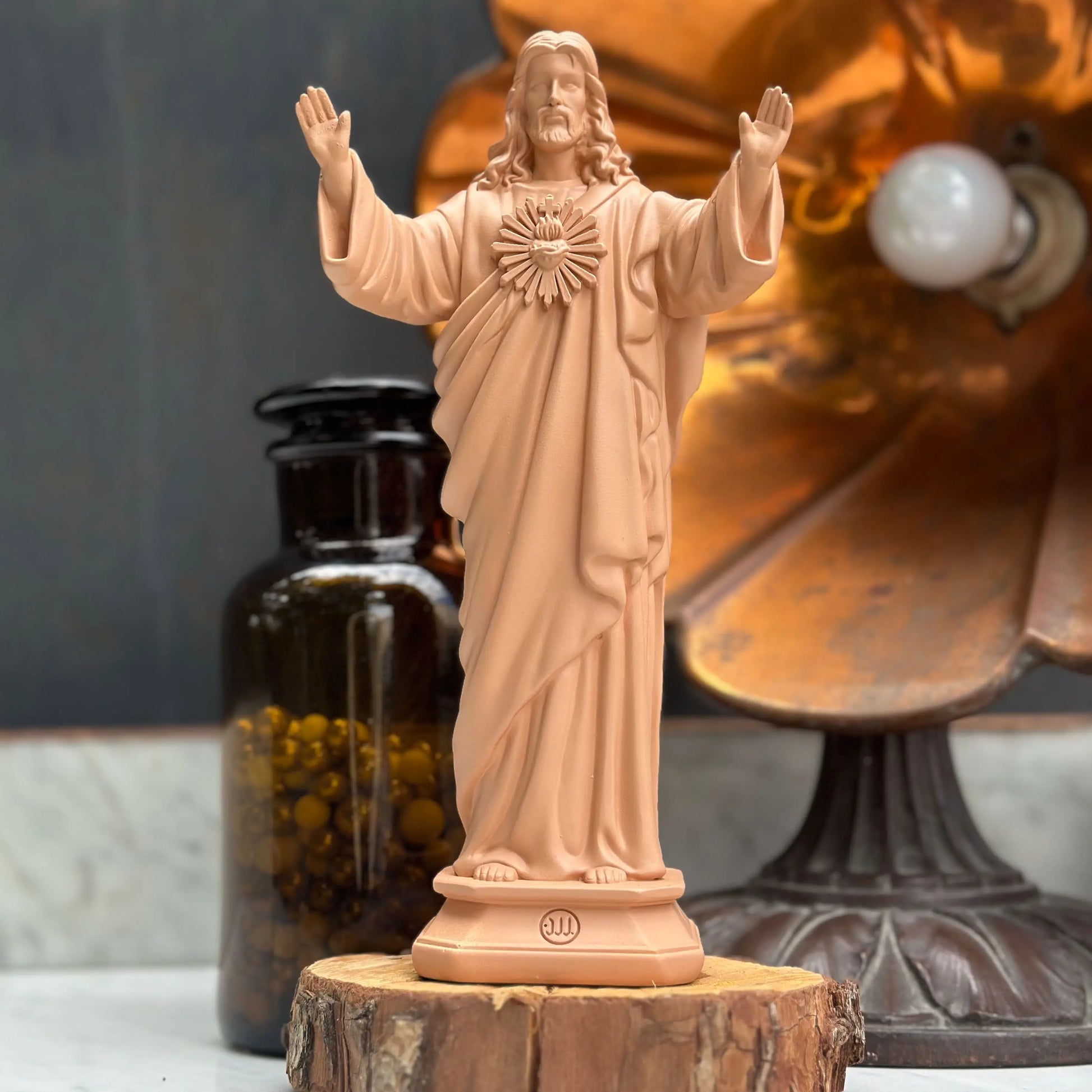 Statuette Jesus Loves You Beige Nut's 