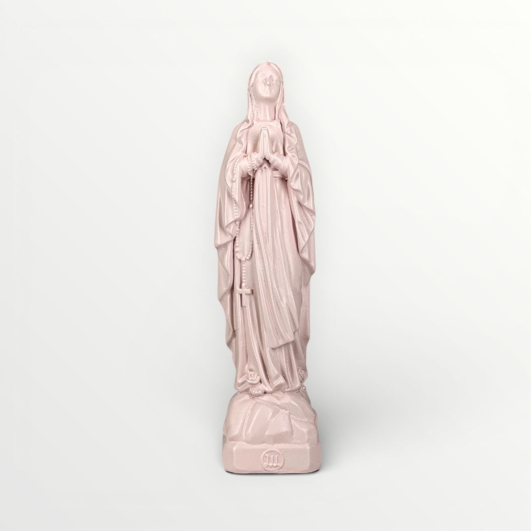 statuette vierge de lourdes pastel decoration paques rose dragée