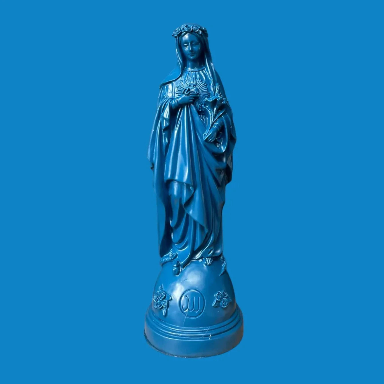 Statuette de la Vierge Marie aux fleurs Bleu Outremer
