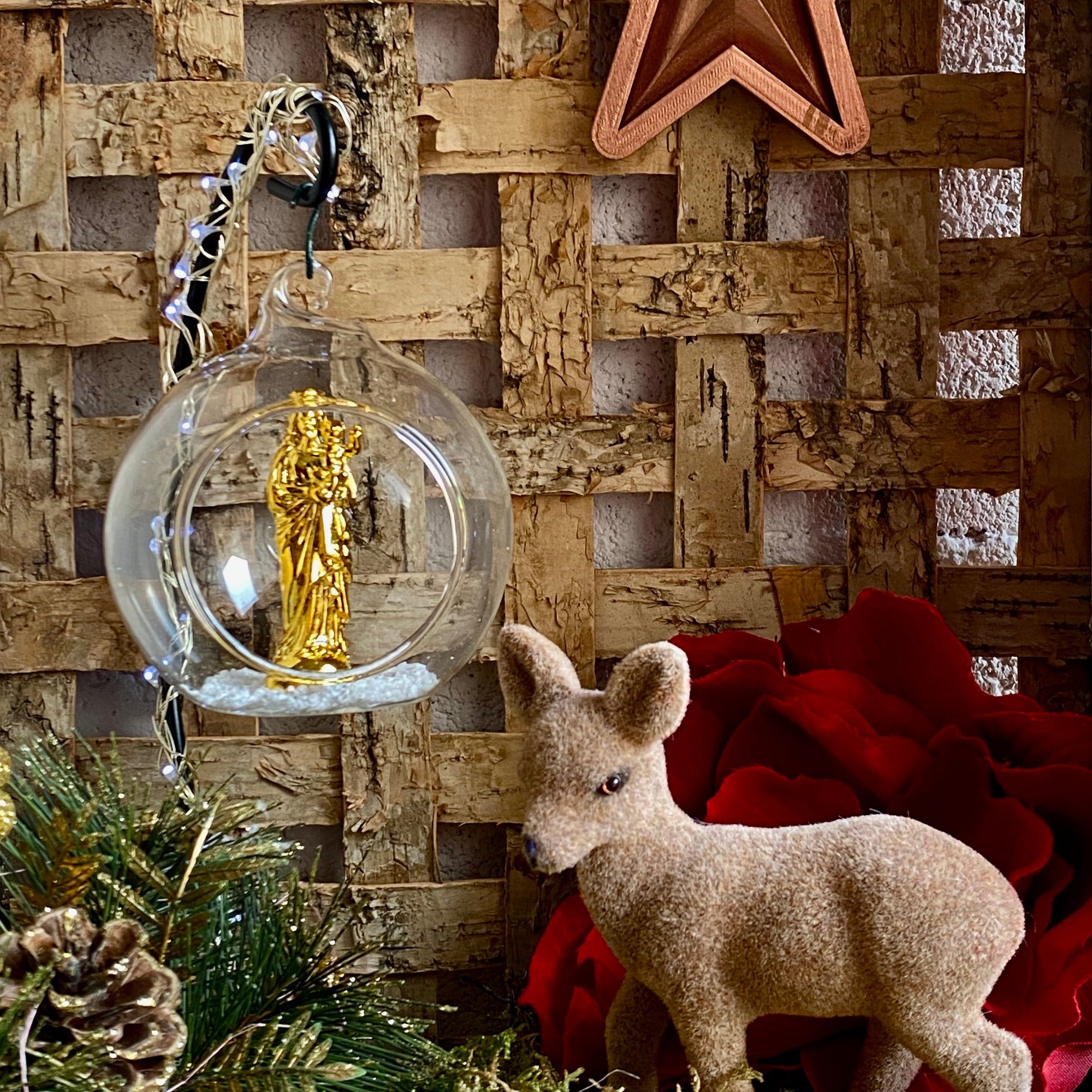 boule de noël de la Bonne Mère, Vierge à l'enfant or. made in france